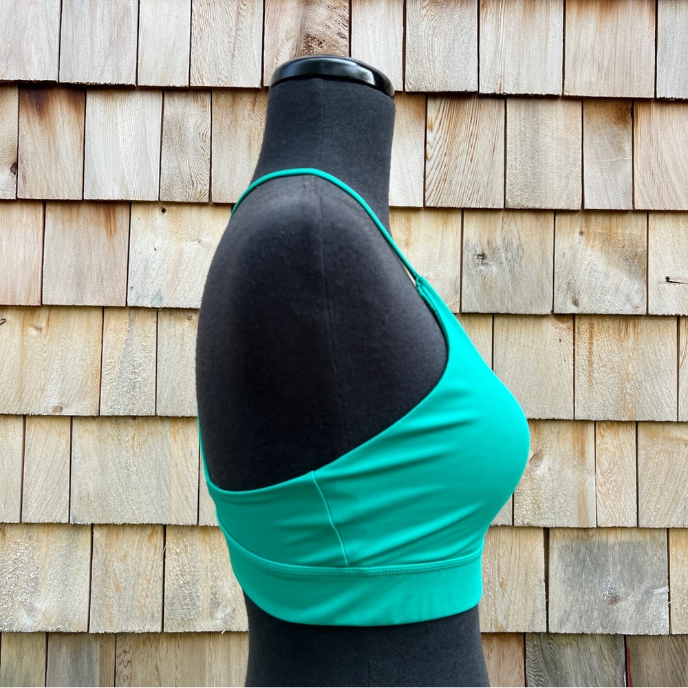 Nike Indy Rainbow Ladder Light-Support Padded High-Neck Sports Bra in Green, S - Picture 10 of 10